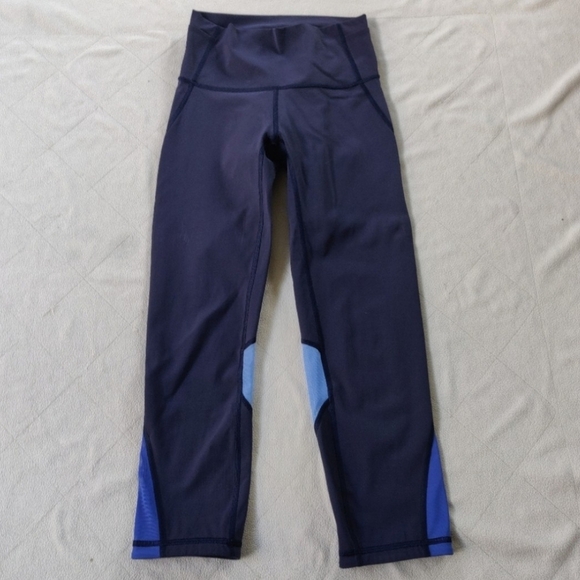 Lululemon Mix & Mesh Crop 21" Midnight In Navy Moroccan Blue/Light Horizon 4 - Picture 2 of 13